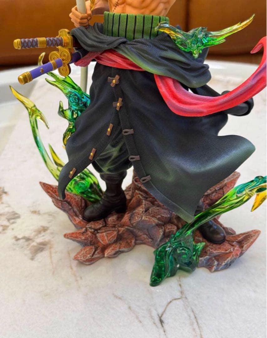 ワンピース ロロノア ゾロ フィギュア ガレージキット 新品