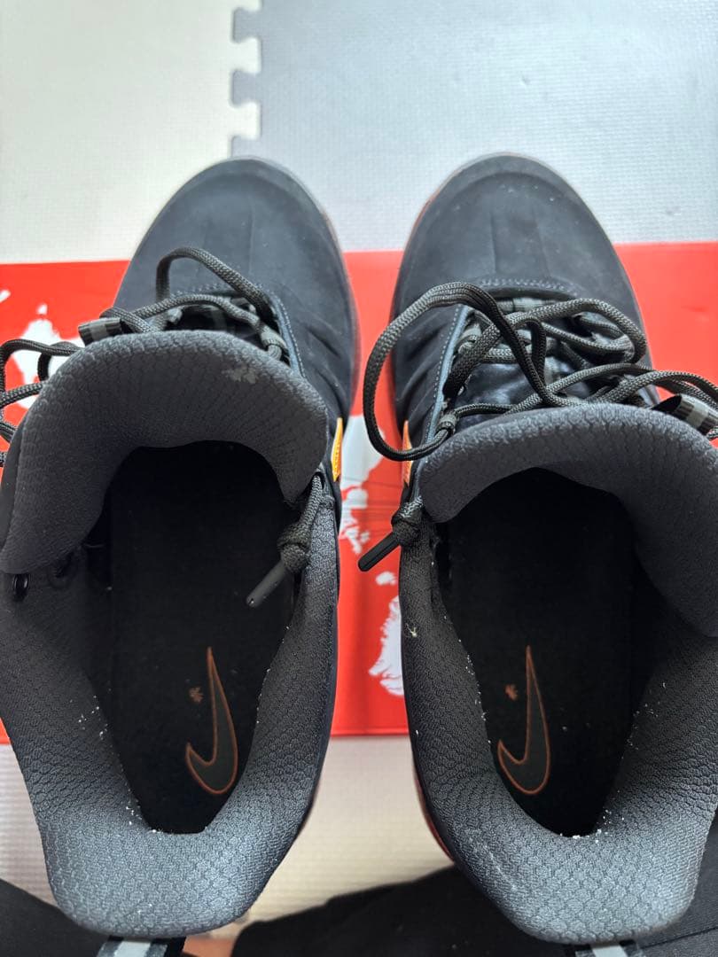 Nike Book2 あ