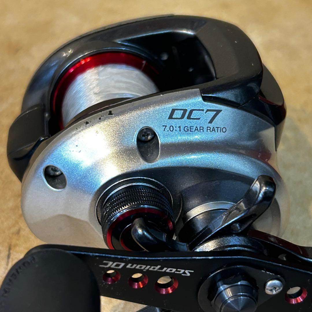 シマノ スコーピオンDC7 右ハンドル ベイトリール