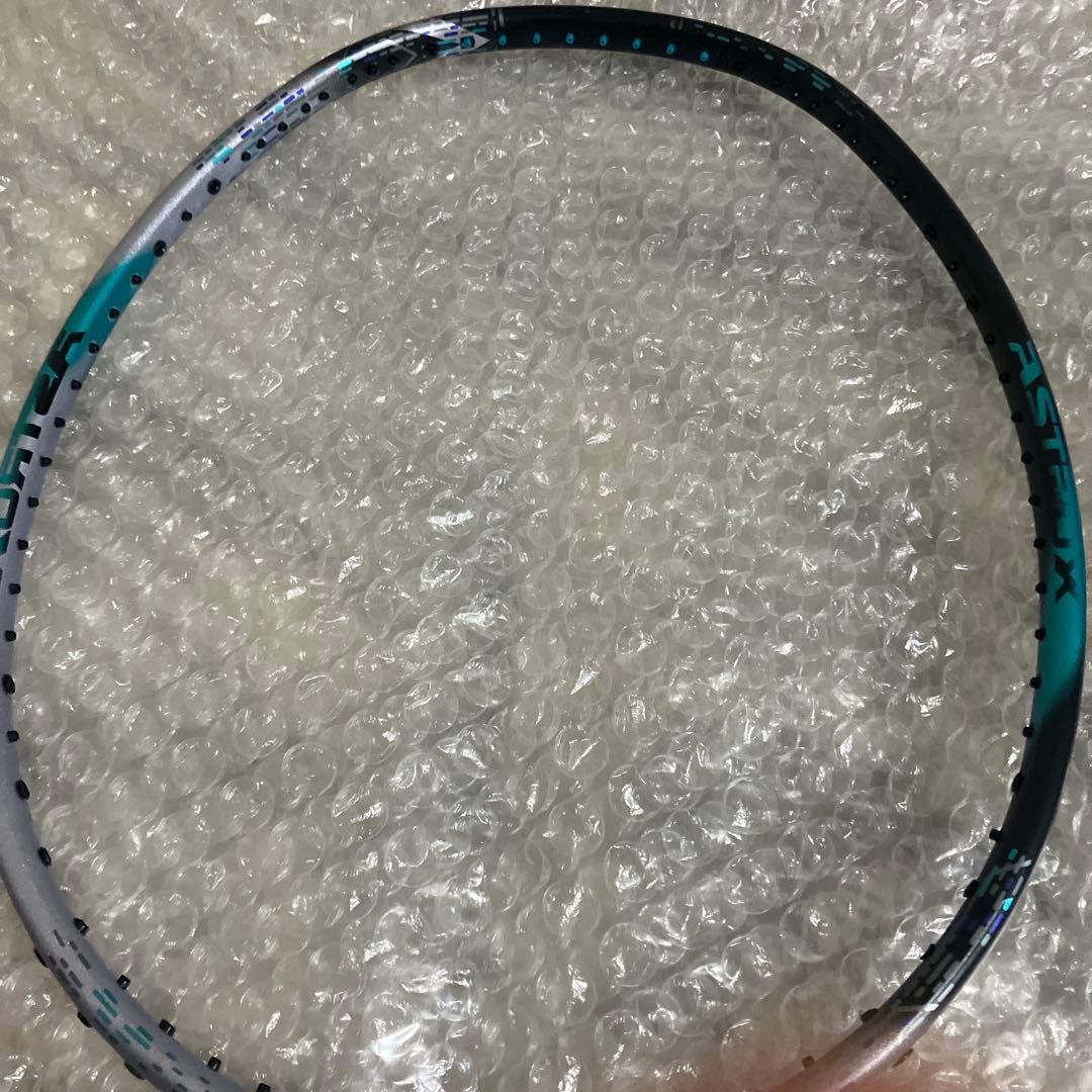 アストロクス88S Pro バドミントンラケット ヨネックス