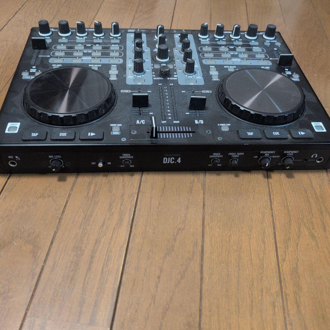 Stanton DJC.4 DJコントローラー