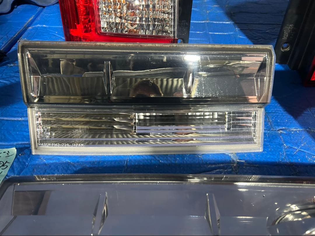 三菱　デリカD5 CV5W テールランプ 左右セット