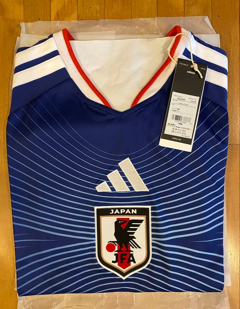 アディダス サッカー　日本代表 2026 ホーム ユニフォーム　Lサイズ