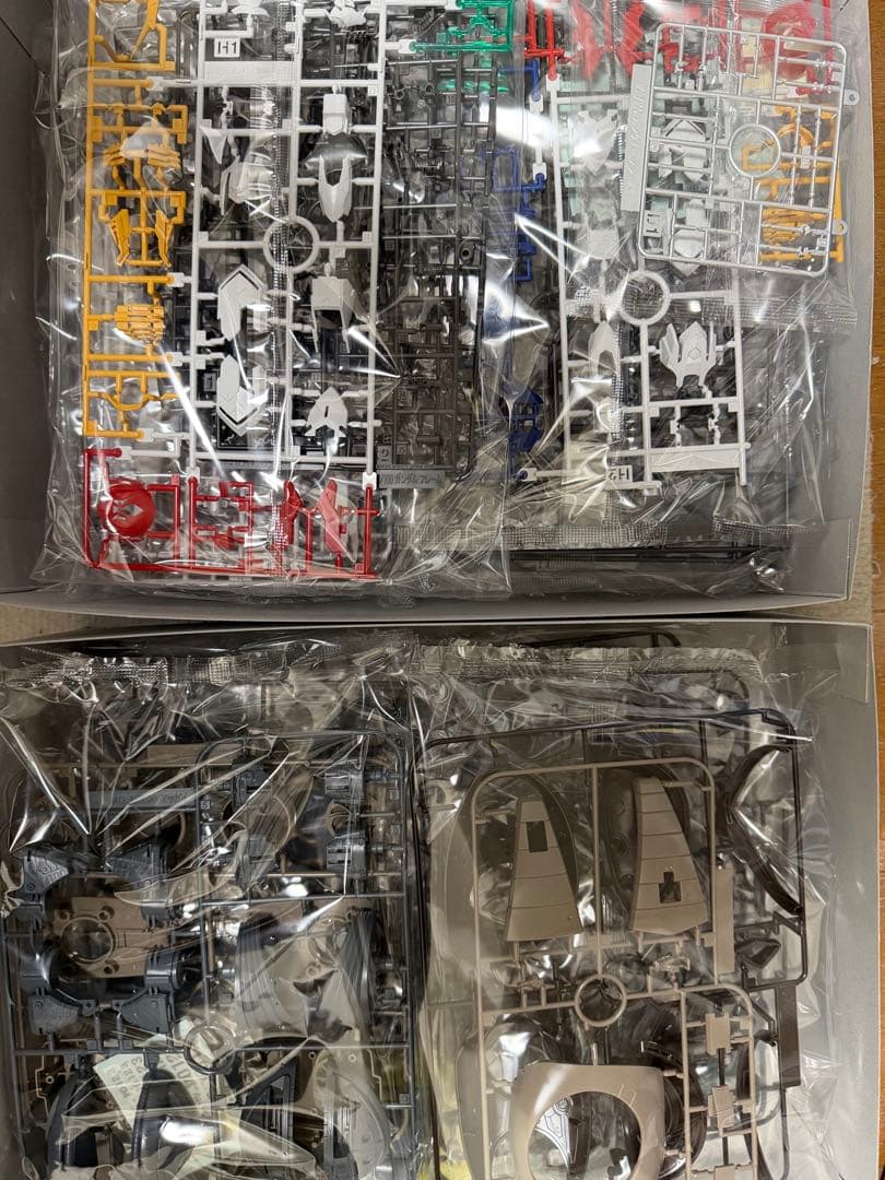 MG ガンダムバルバトスルプス&アッガイ　1/100 マスターグレード