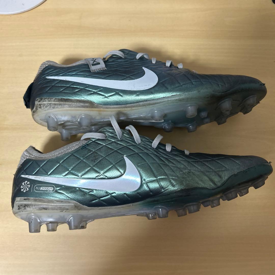 Nike ティエンポレジェンド　30周年モデル