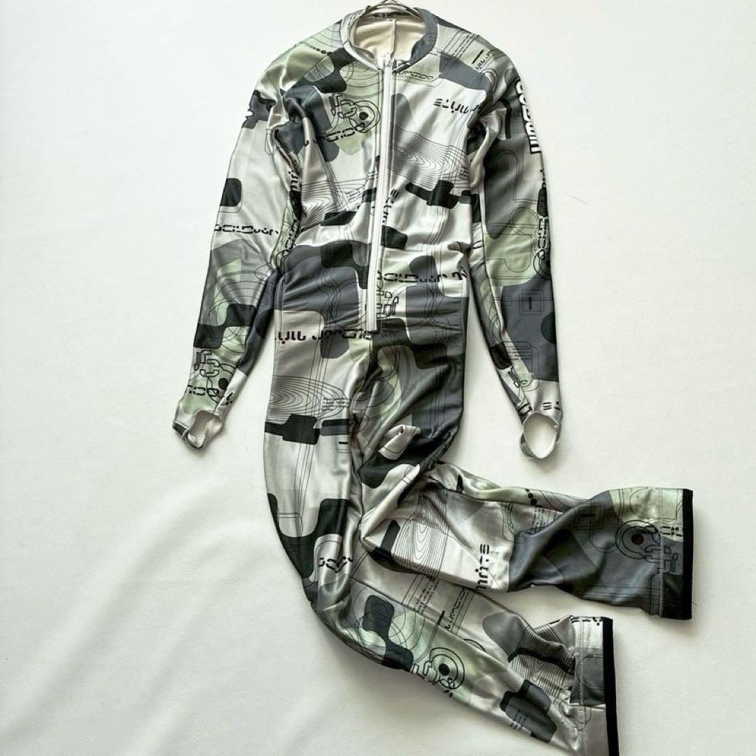 【高機能】GOLDWIN レーシングワンピース スキー スノーボード 総柄 M