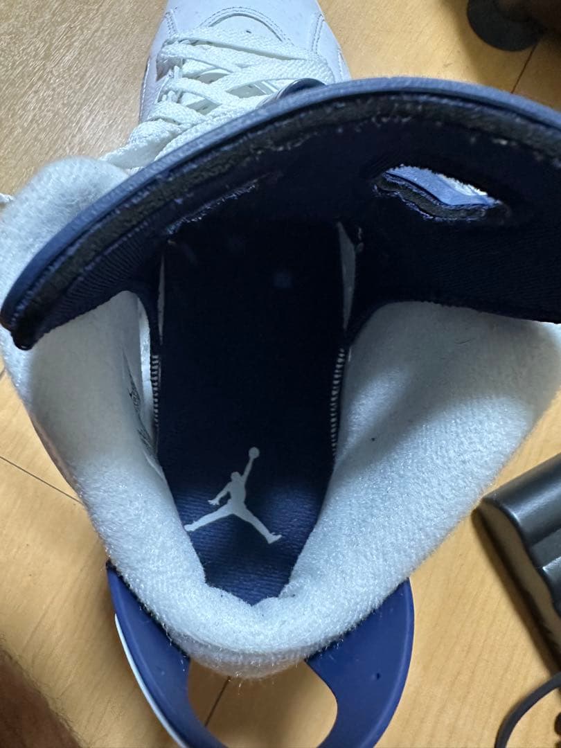 Air Jordan 6 ホワイト/ネイビー US9.5 値下げしました。