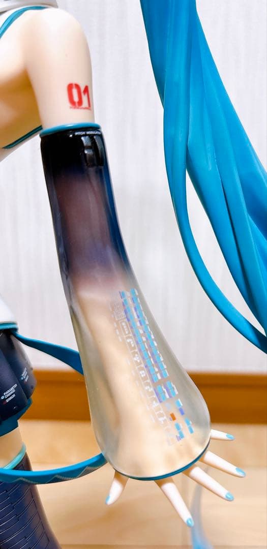 送料込み◎匿名配送◎ 初音ミク V3 1/4スケール　フィギュア