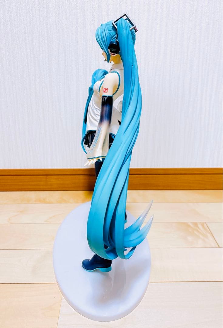 送料込み◎匿名配送◎ 初音ミク V3 1/4スケール　フィギュア