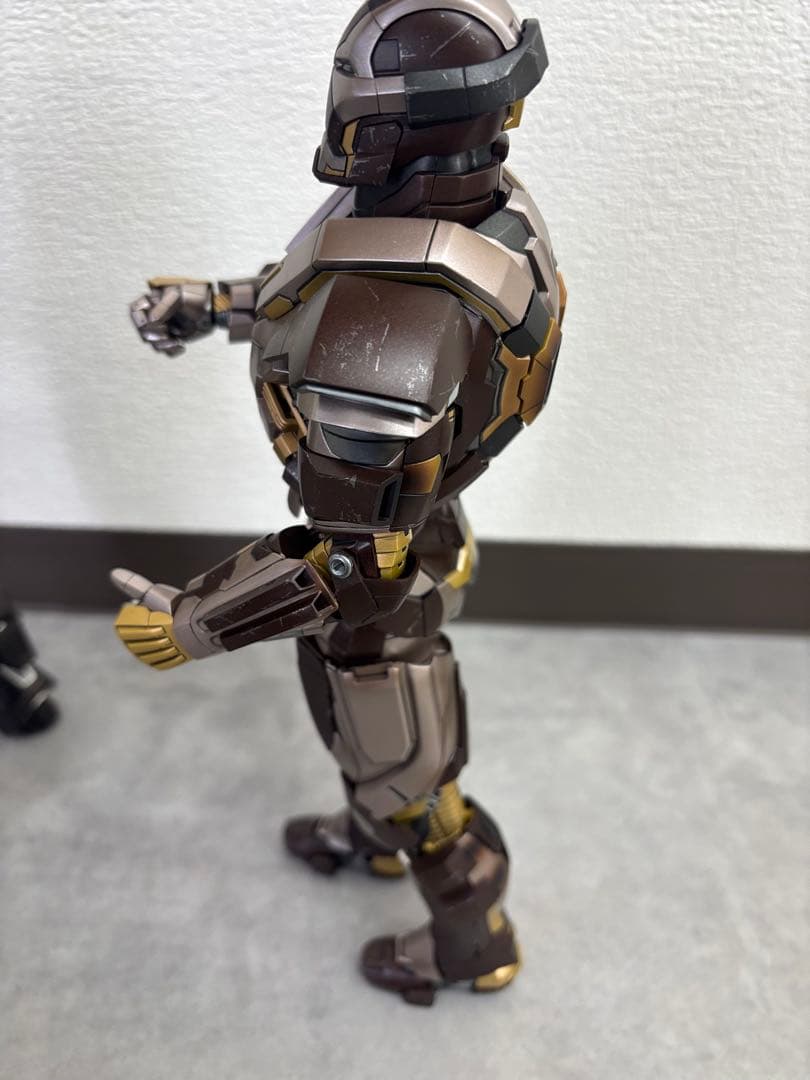 【Hot Toys】アイアンマン＆ウォーマシン 2体セット 約30cm