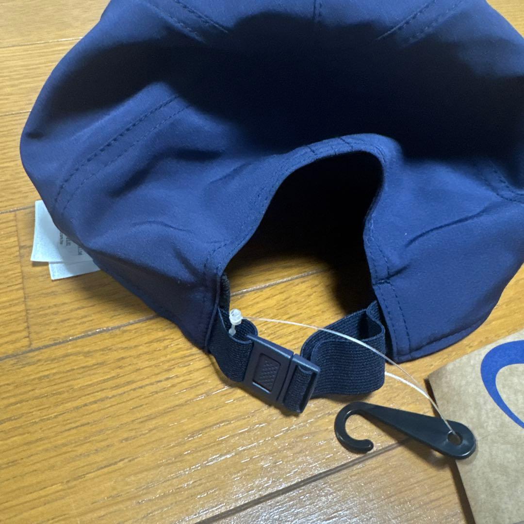 APCとasicsのテニスぼうし