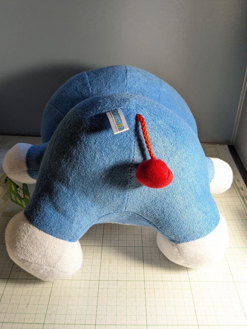 激レア　2002年　台湾限定　タグ付き　美品　ドラえもん　ぬいぐるみ