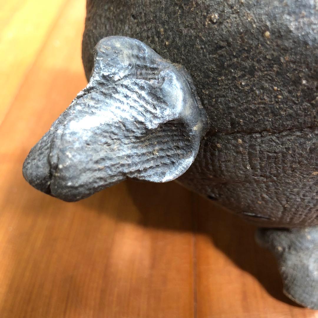 盆栽鉢 芸術的黒色陶器3本足 日本伝統工芸