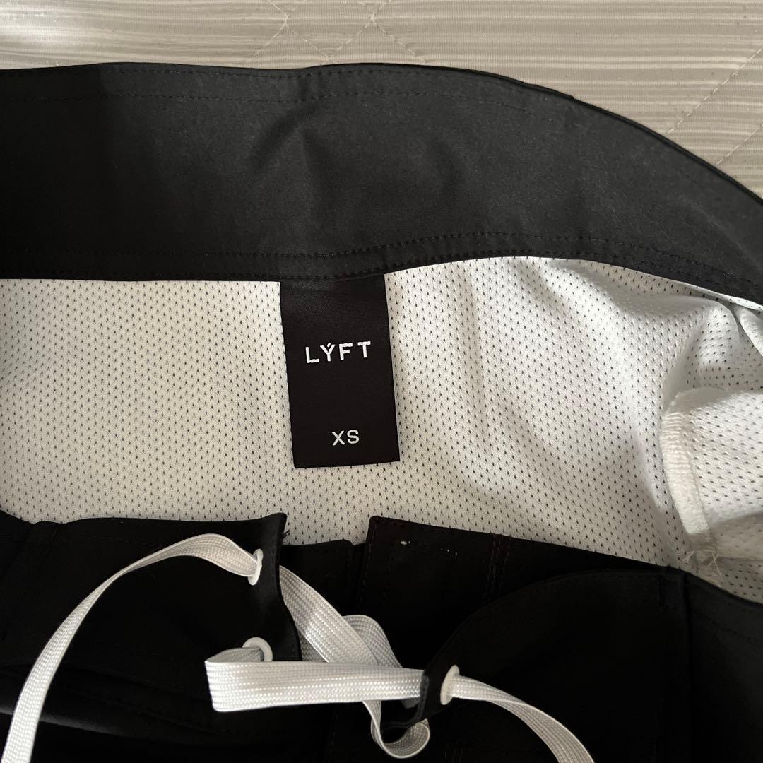 LÝFTステージショーツ