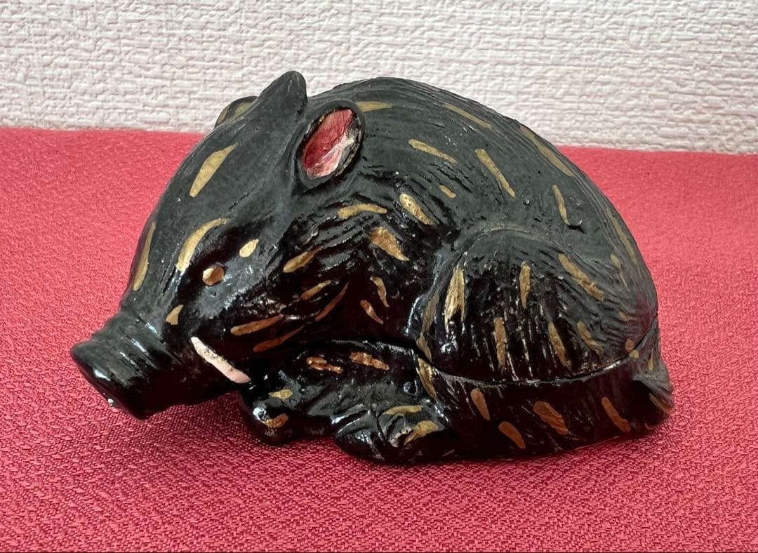 後楽園 残夢軒 御庭焼 三代窯元・坡石 干支 亥香合 箱付き 茶道具 縁起物