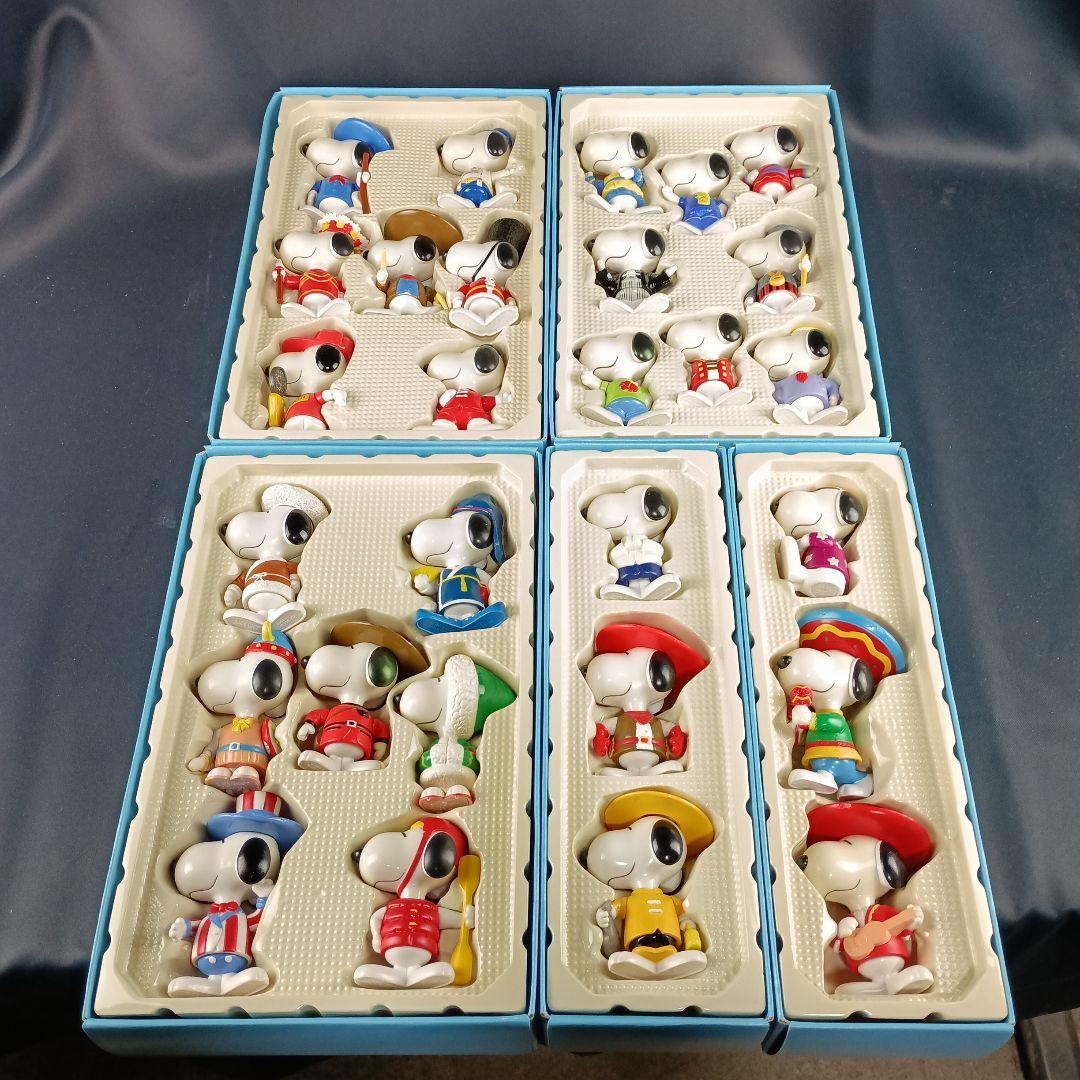 ★美品★ スヌーピー ハッピーセット フィギュアワールドツアーコレクション