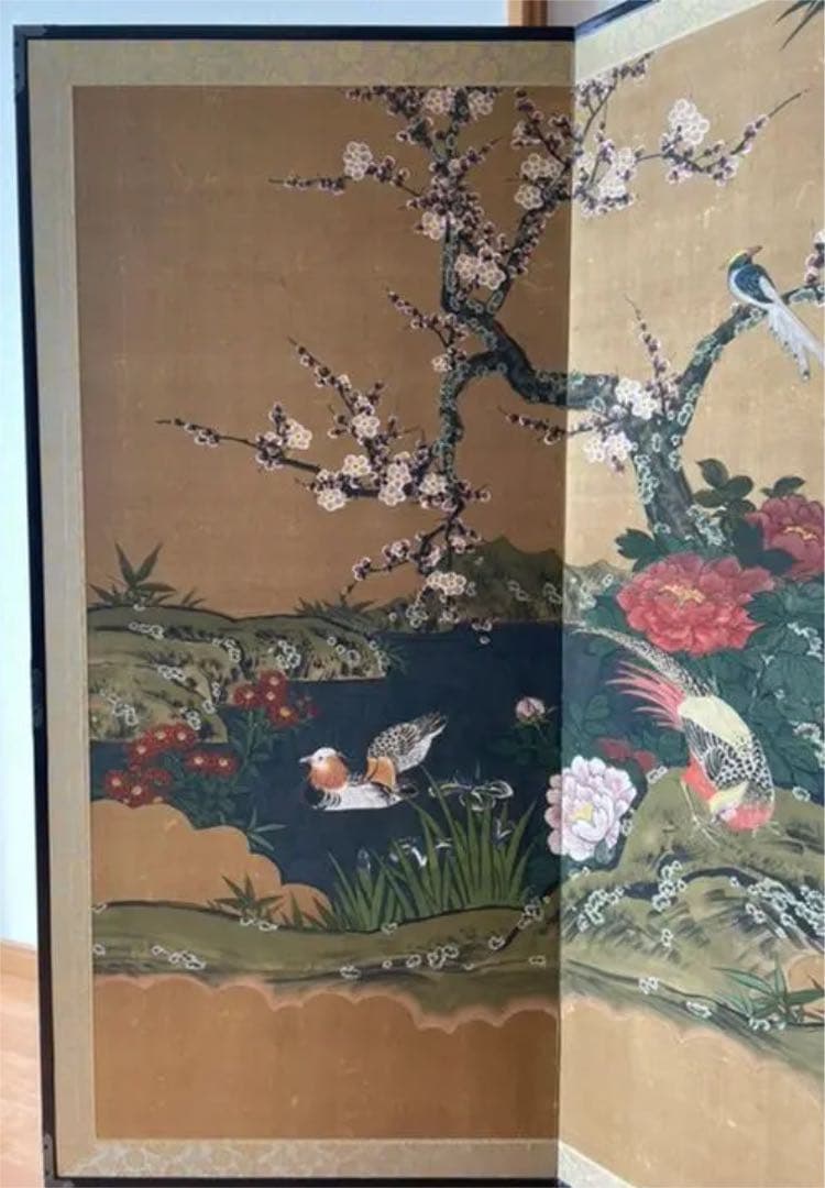 二曲一隻屏風  「松峰 画」