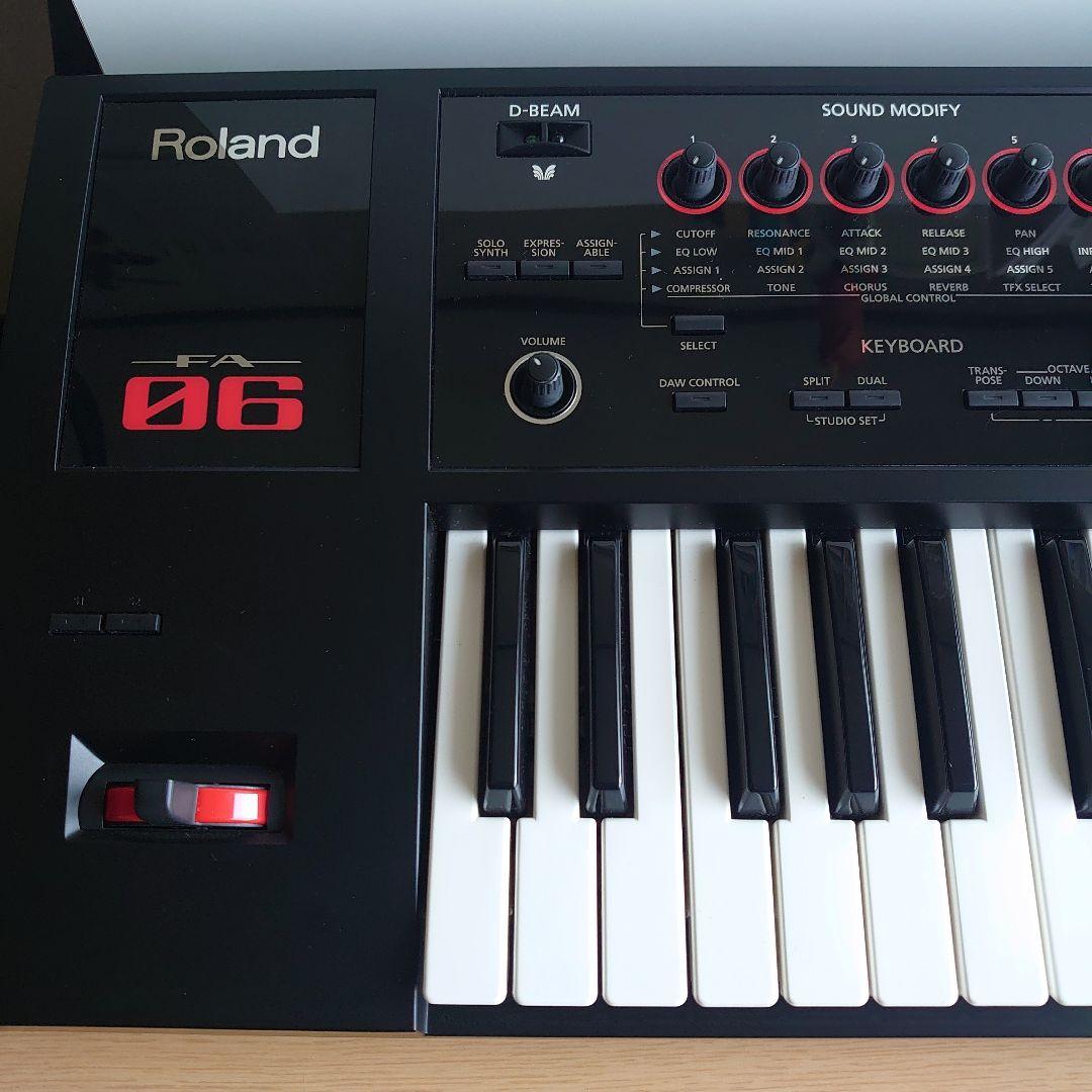 Roland FA-06 61鍵キーボード(ソフトケース 、取扱い説明書付き)