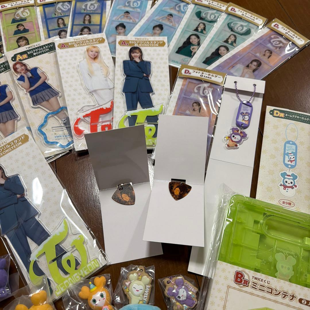 新品未使用　グッズ　キーホルダー　まとめ売り　TWICE 写真確認お願い致します
