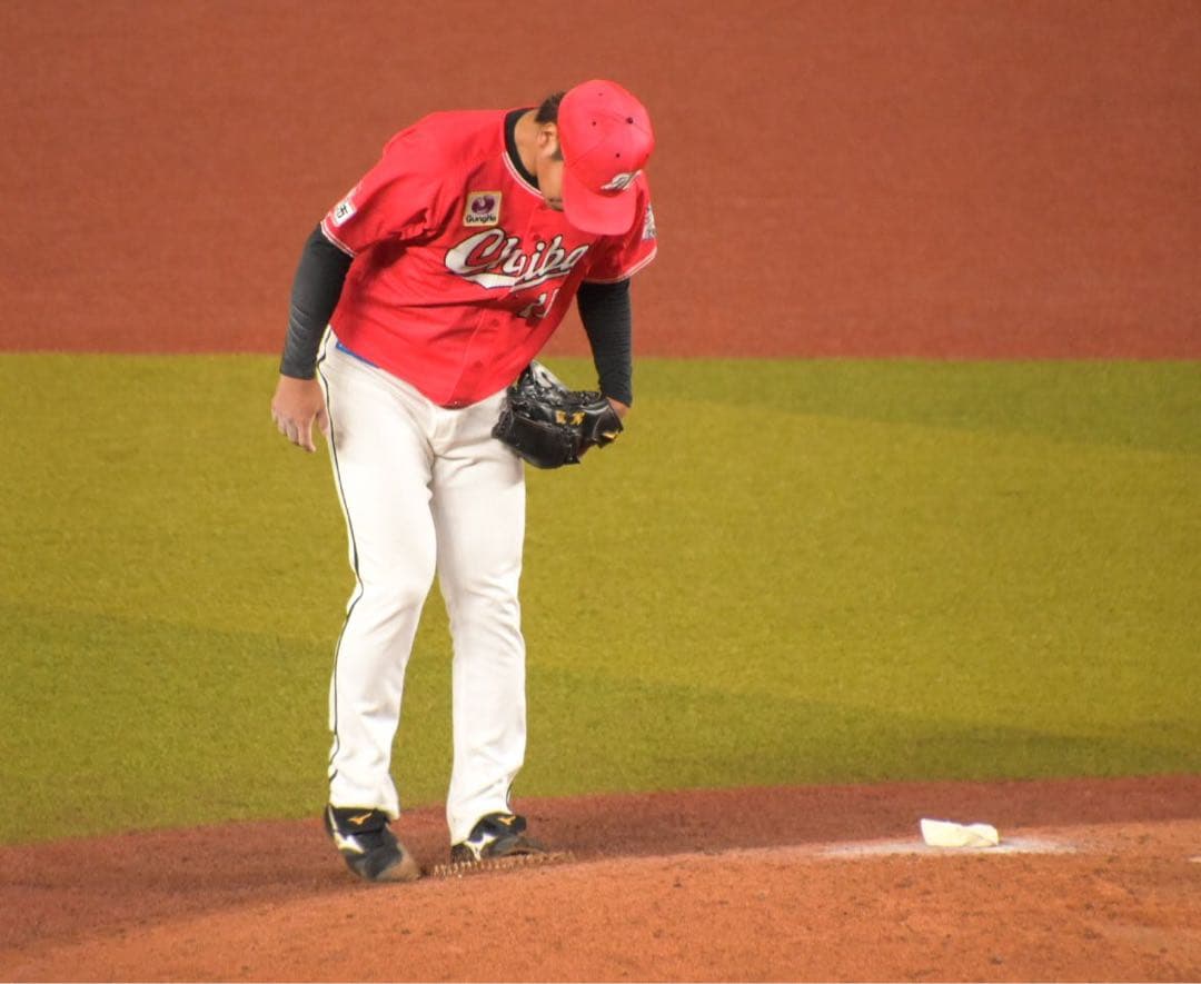 投手用スパイク　横浜DeNAベイスターズ　佐々木千隼選手　実使用