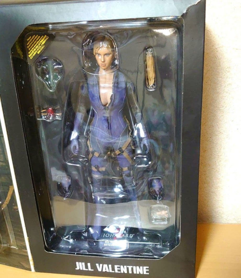 ホットトイズ バイオハザード5 ジル・バレンタイン フィギュア バトルスーツ版