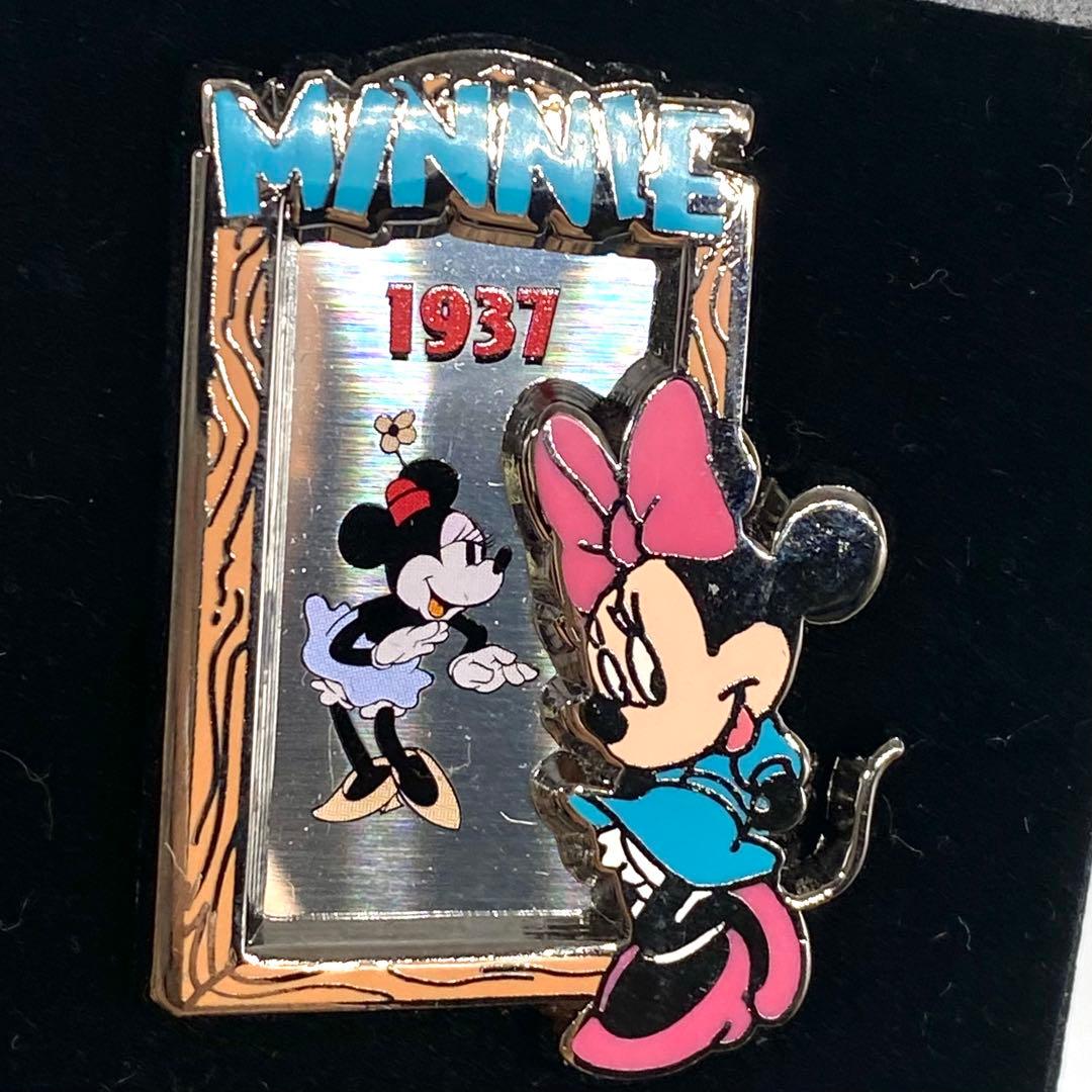 Disney ピンバッジ ミッキー　ドナルド　プルート　レア