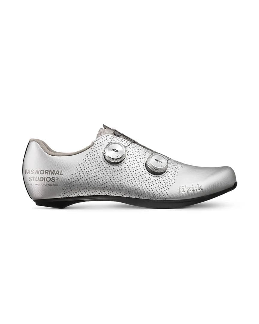 PAS NORMAL STUDIOS fizik Vento シルバー 40.5