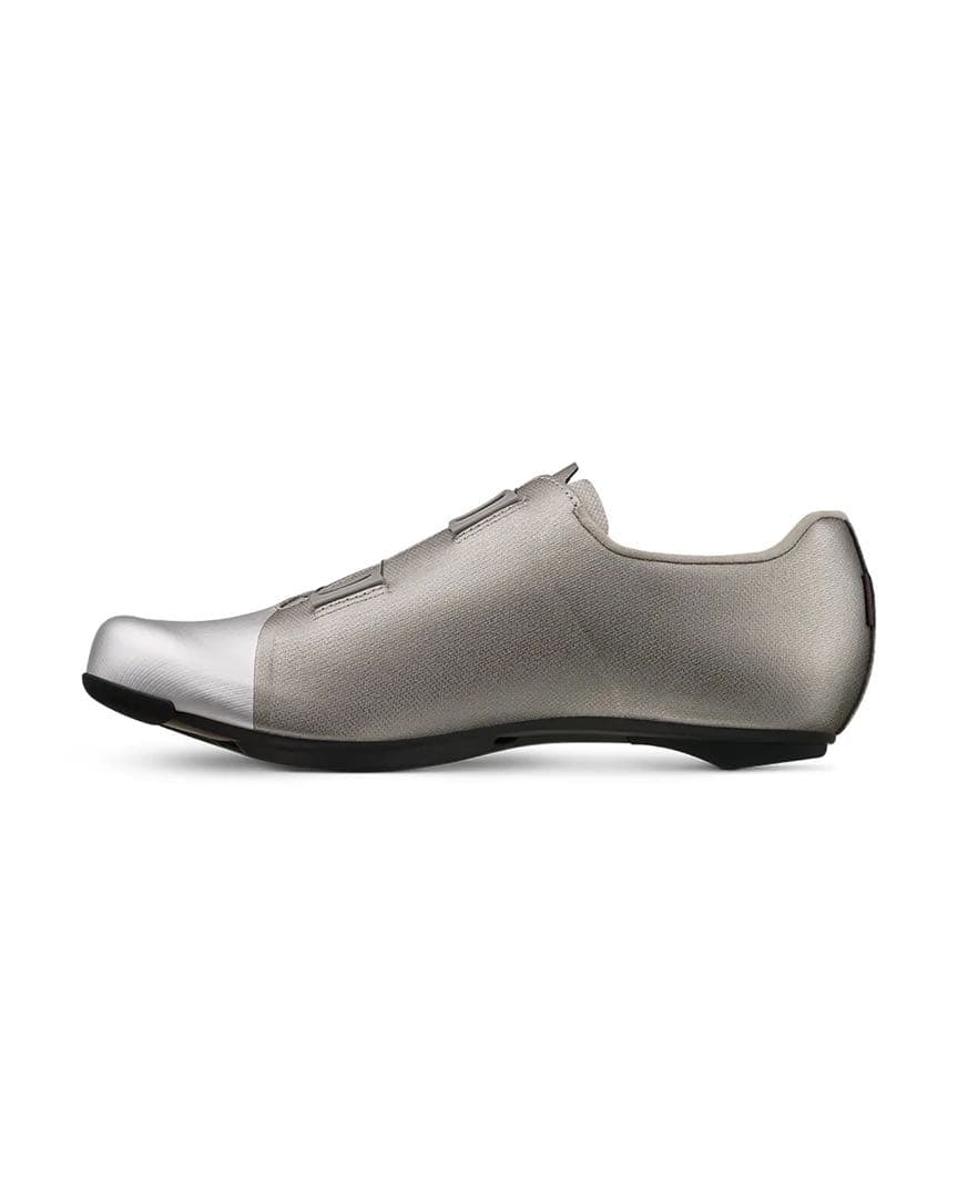 PAS NORMAL STUDIOS fizik Vento シルバー 40.5
