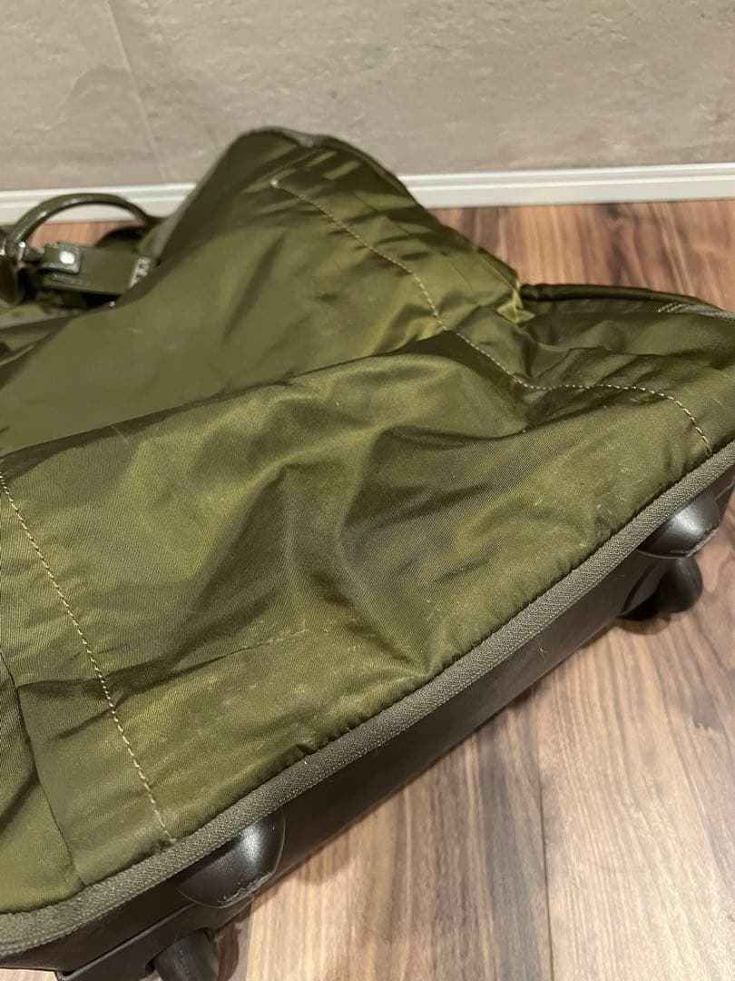 【値下】トゥミ TUMI グリーン キャリー機能付きバックパック