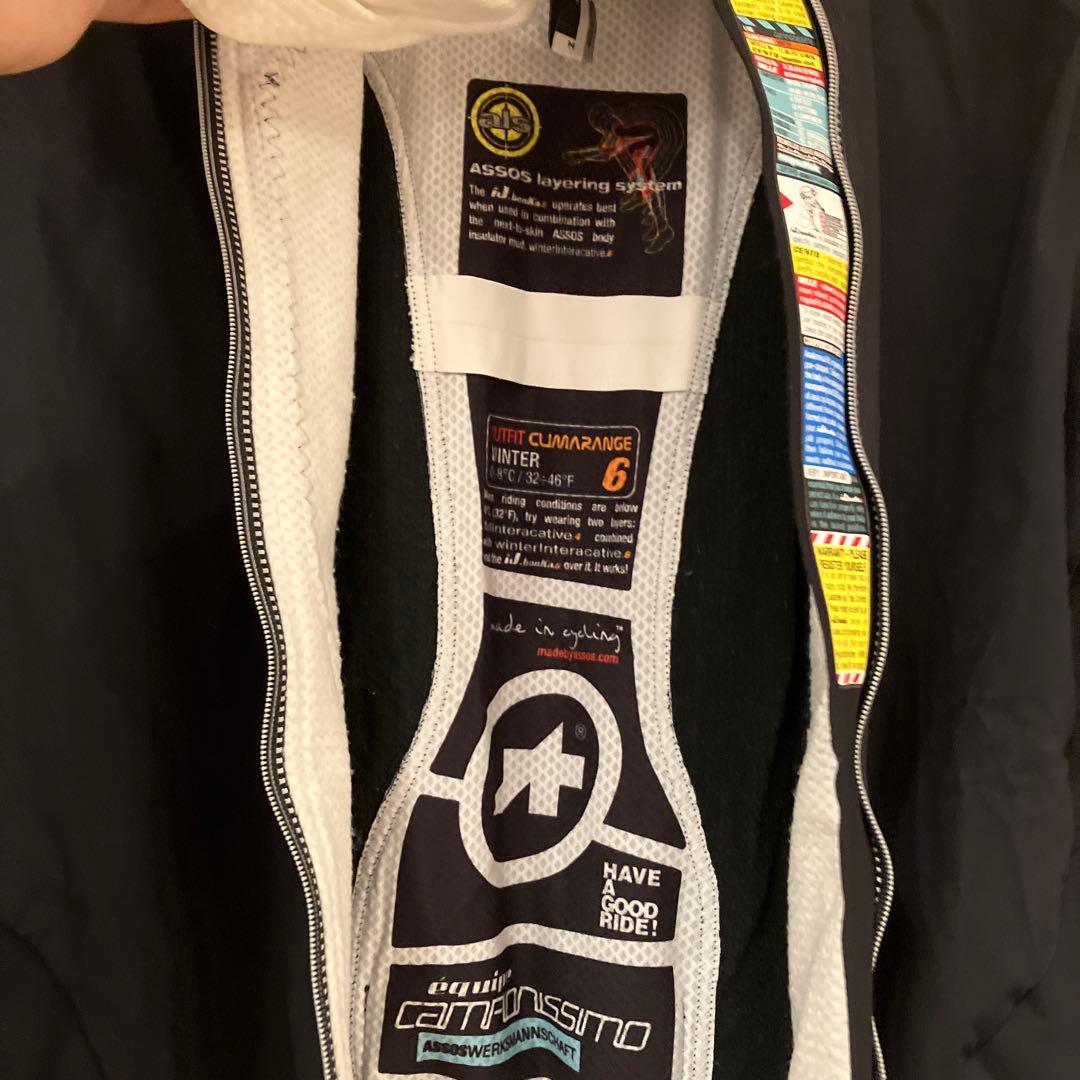 ASSOS R&D EXILE サイクルジャケット ブラック/ホワイト