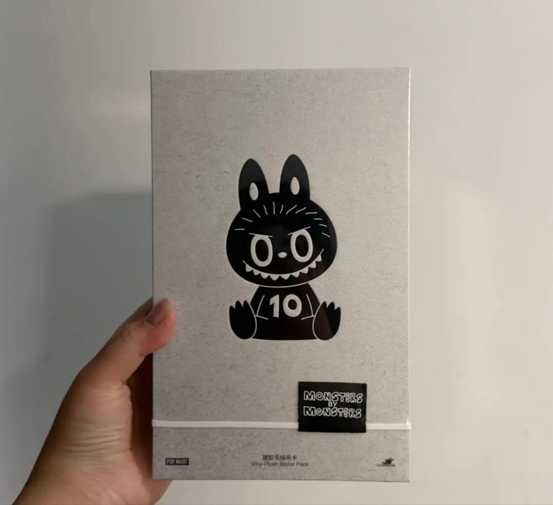 THE MONSTERS 10周年記念展限定ぬいぐるみ