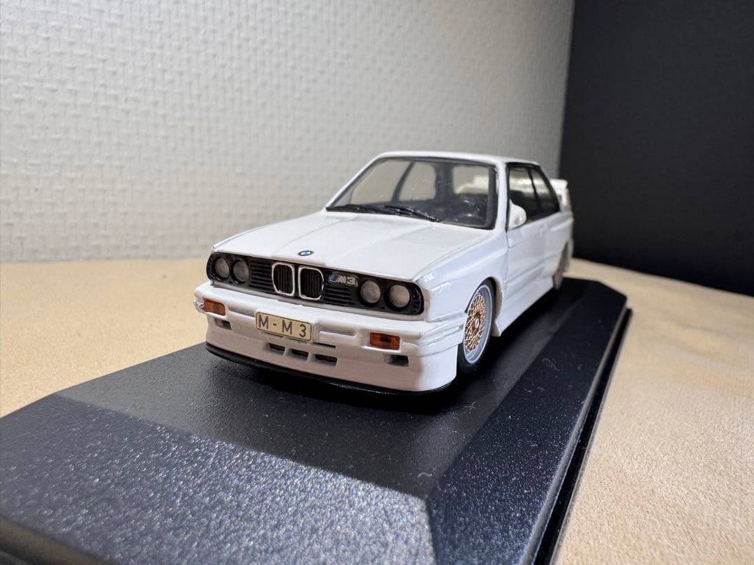 MINICHAMPS  M3 ホワイト ミニカー 1/43