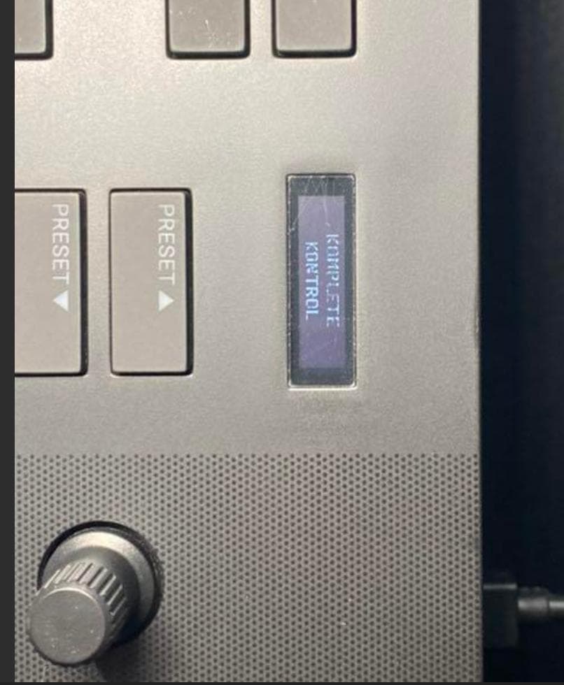 鍵盤楽器 Native Instruments KOMPLETE KONTROL A61