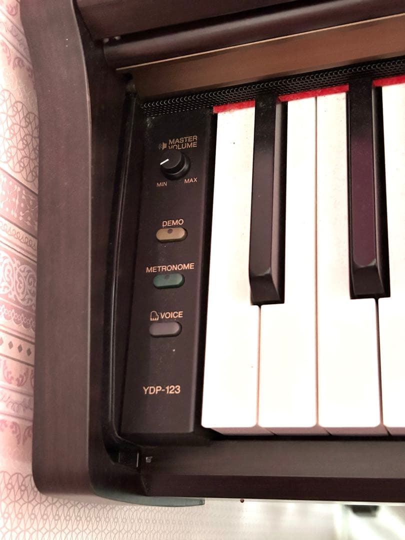 ヤマハ YAMAHA YDP-123 デジタルピアノ　電子ピアノ　ダークローズ
