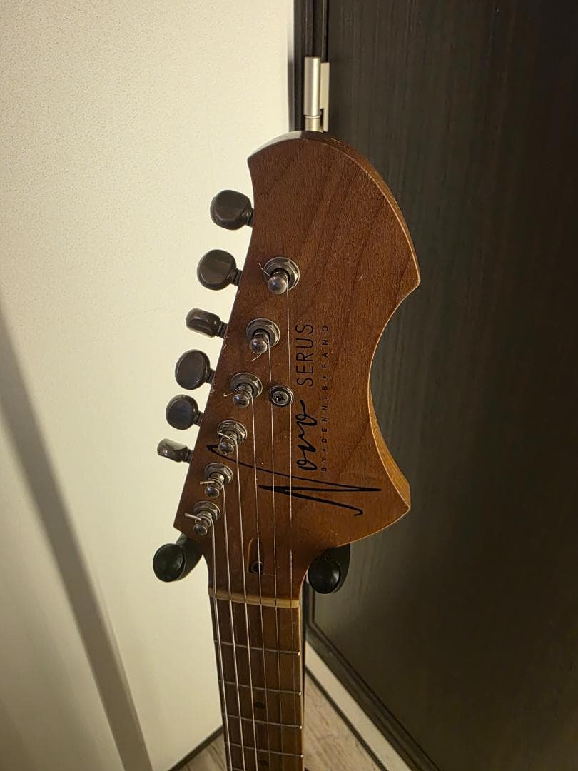 ギター n