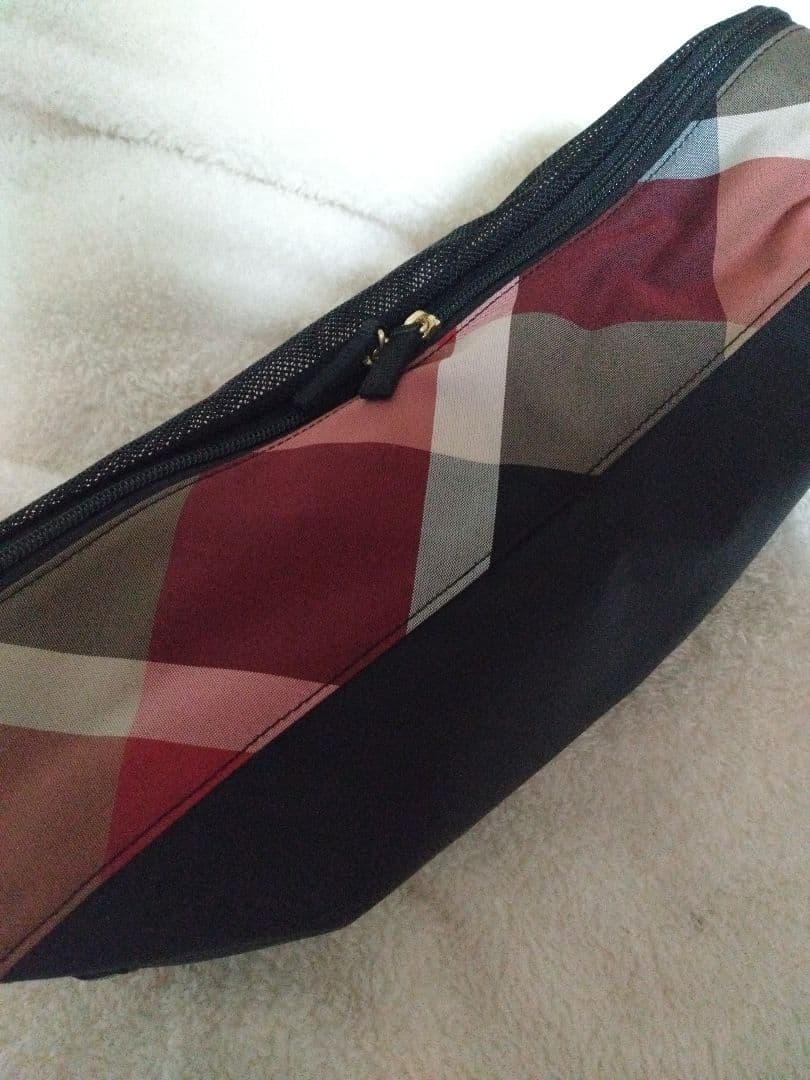 ブルーレーベルクレストブリッジ☆トラベルポーチ☆新品未使用