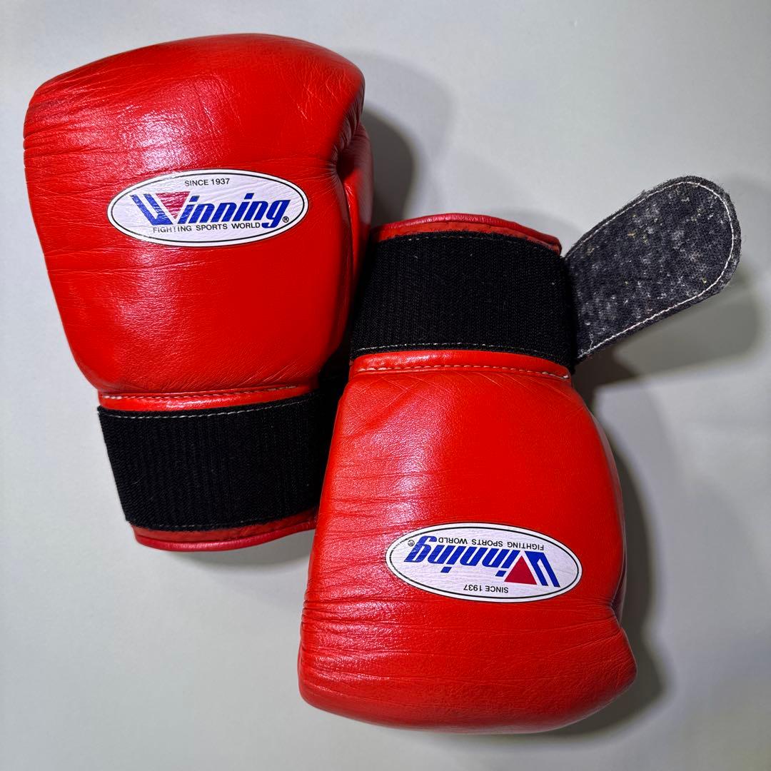 Winning ボクシンググローブ 8oz レッド