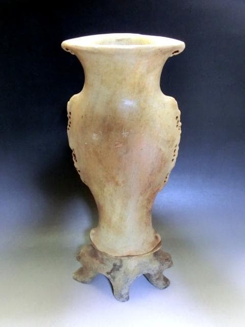 花瓶●寿山石 石彫り 花器 手掘り 花唐草 鳥 土物 古玩 唐物 時代物 骨董品
