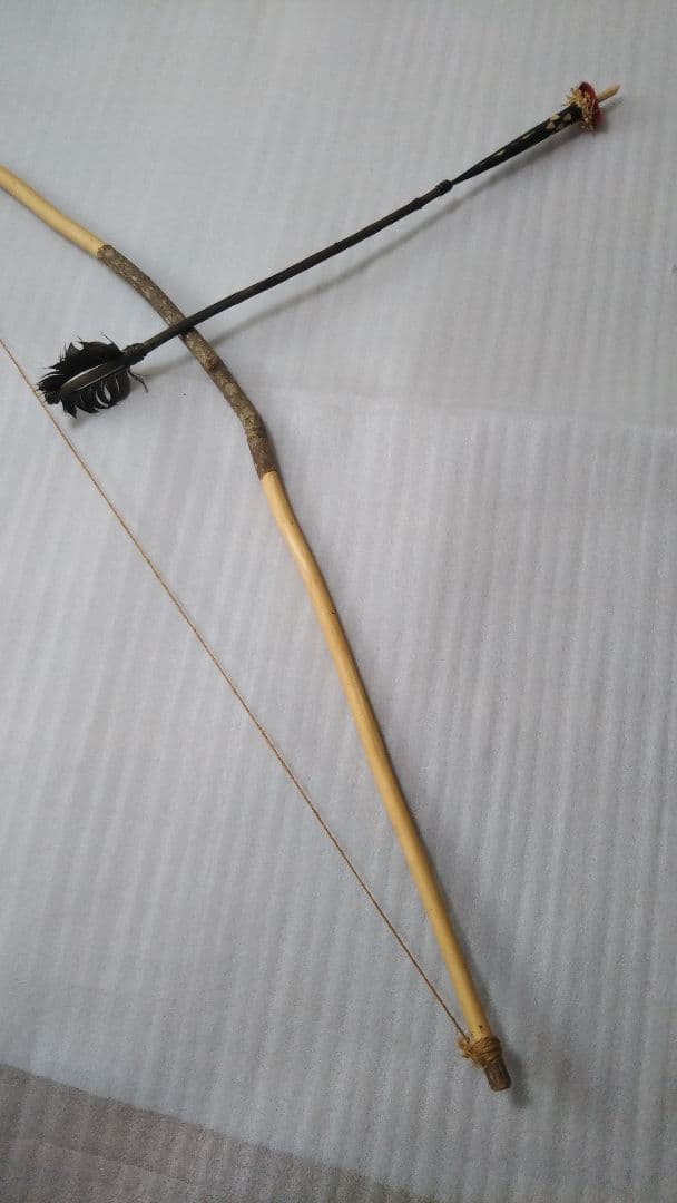 (2月限定)アイヌ民具弓矢セット　クとへペライ