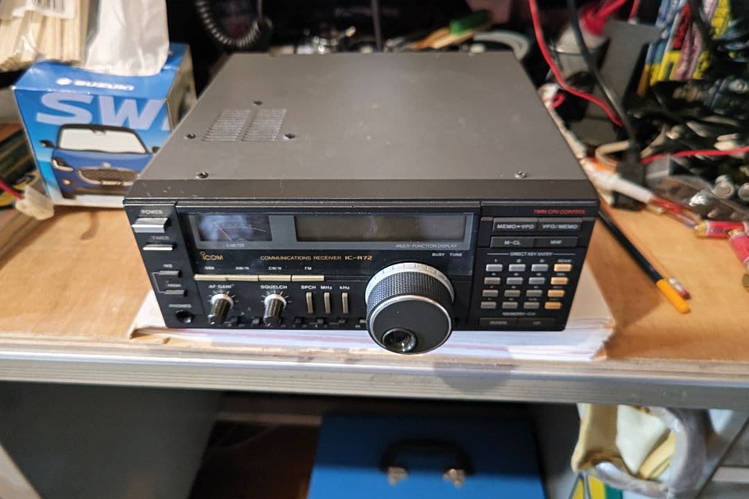 アイコム IC-R72 HFレシーバー( BCL、AM放送受信に…)