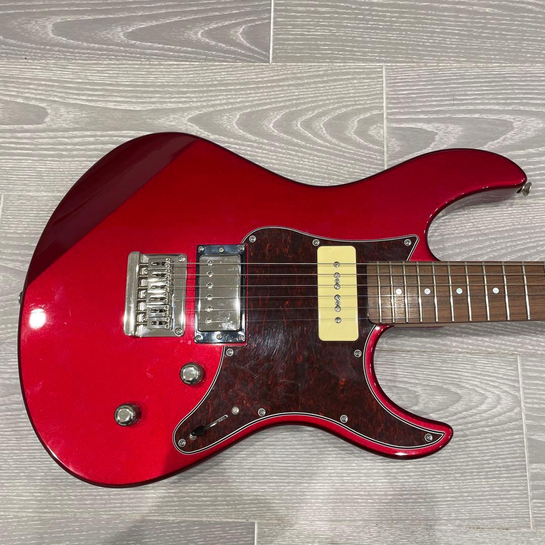 Yamaha PACIFICA レッドエレキギター