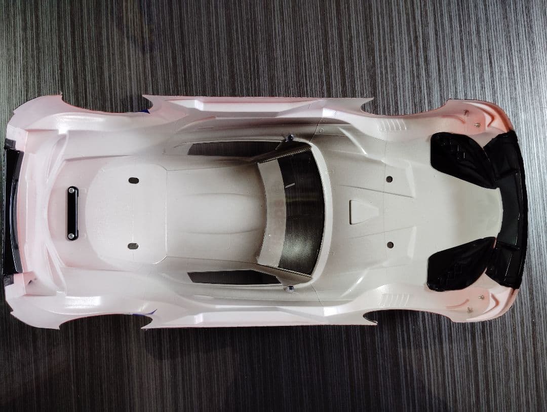 タミヤau TOMS GR Supra 完成ボディ