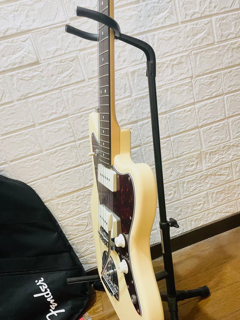 ギター Dick NIQ