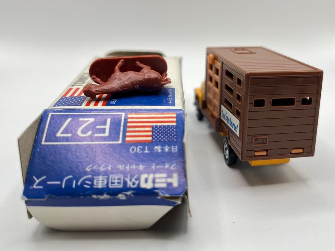 トミカ 日本製 青箱 F27 フォード キャトルトラック