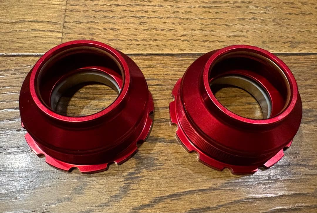 CHRIS KING Thread Fit T47 24iボトムブラケット