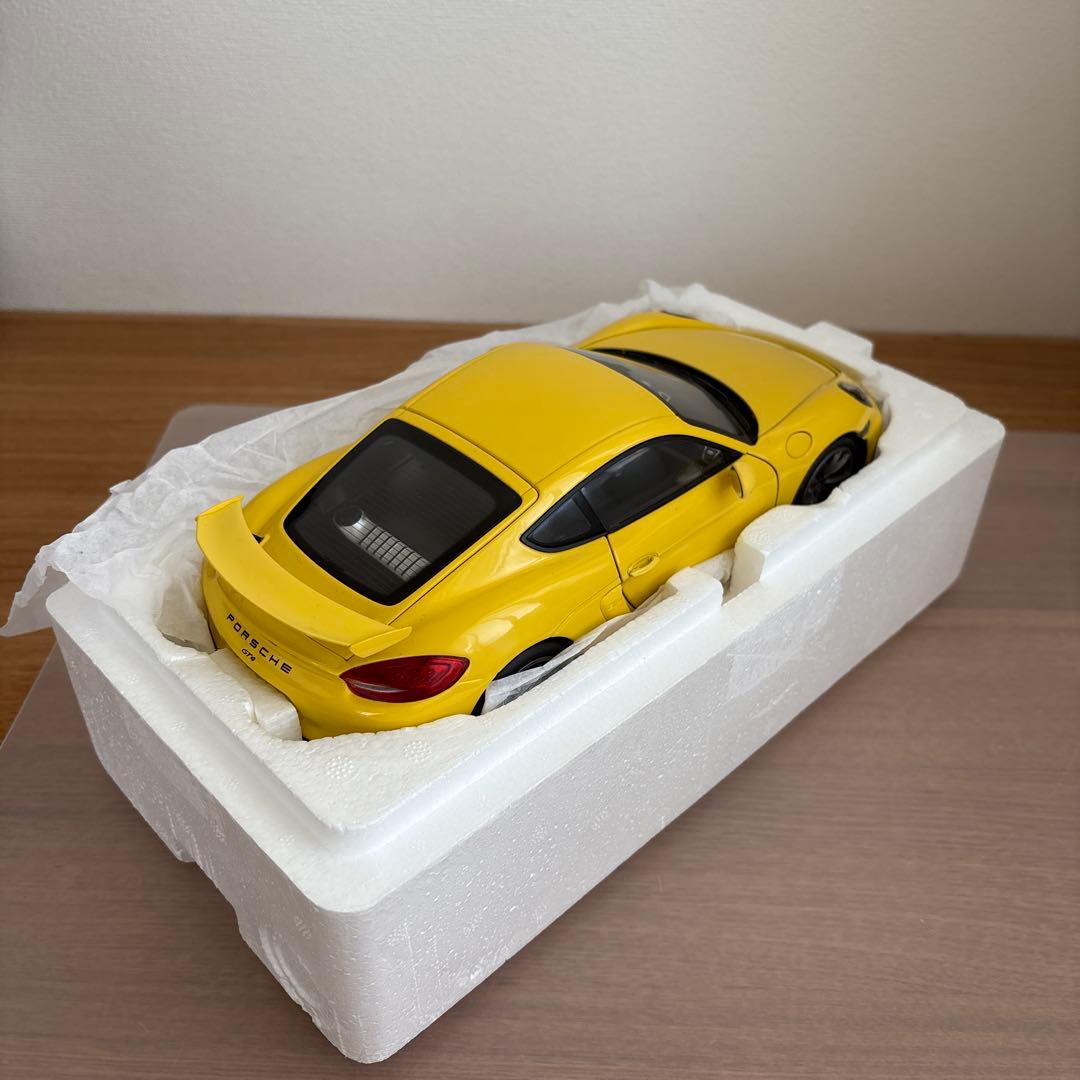 シュコー　ポルシェ　981 ケイマン　gt4 1/18 イエロー ミニカー