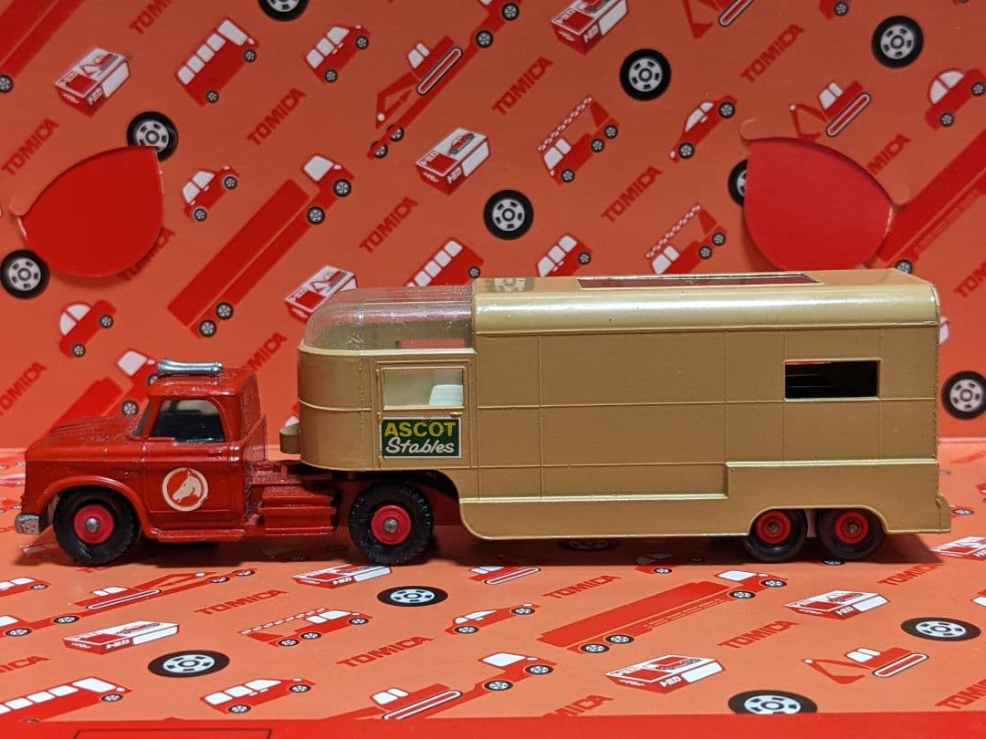 マッチボックス Dodge Tractor