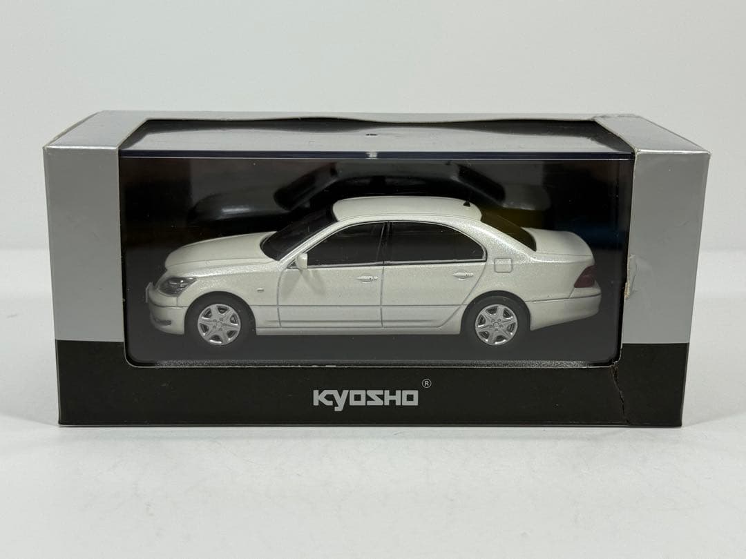 1/43 トヨタ セルシオ F30 Cタイプ ホワイトパール