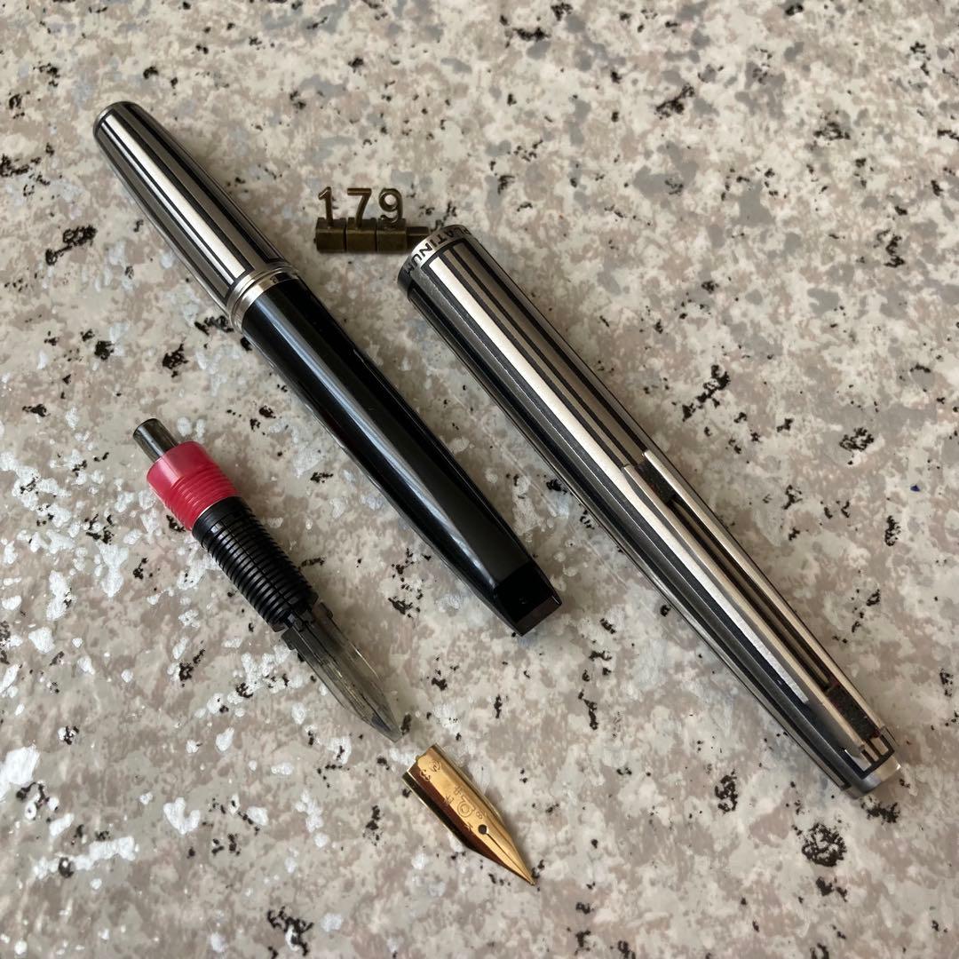 #179 オーバーホール済み 万年筆 プラチナ PLATINUM 蝕刻 18k