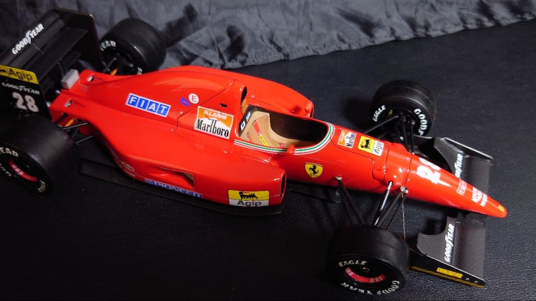 フジミ模型 1/20 フェラーリ F92AT 92年 N.ラリーニ 完成品